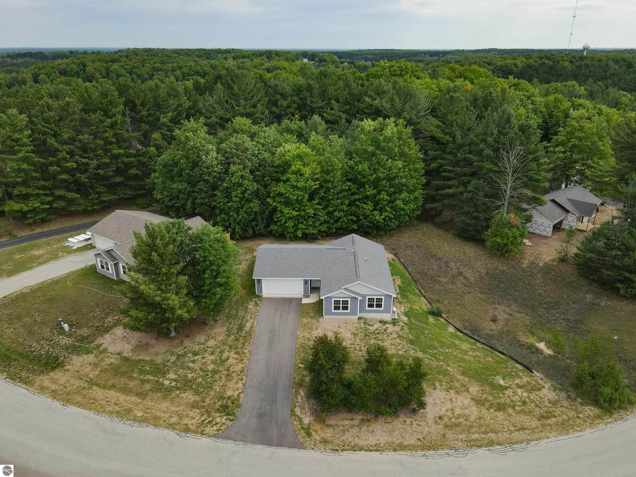 704 Eden Street - Photo 1