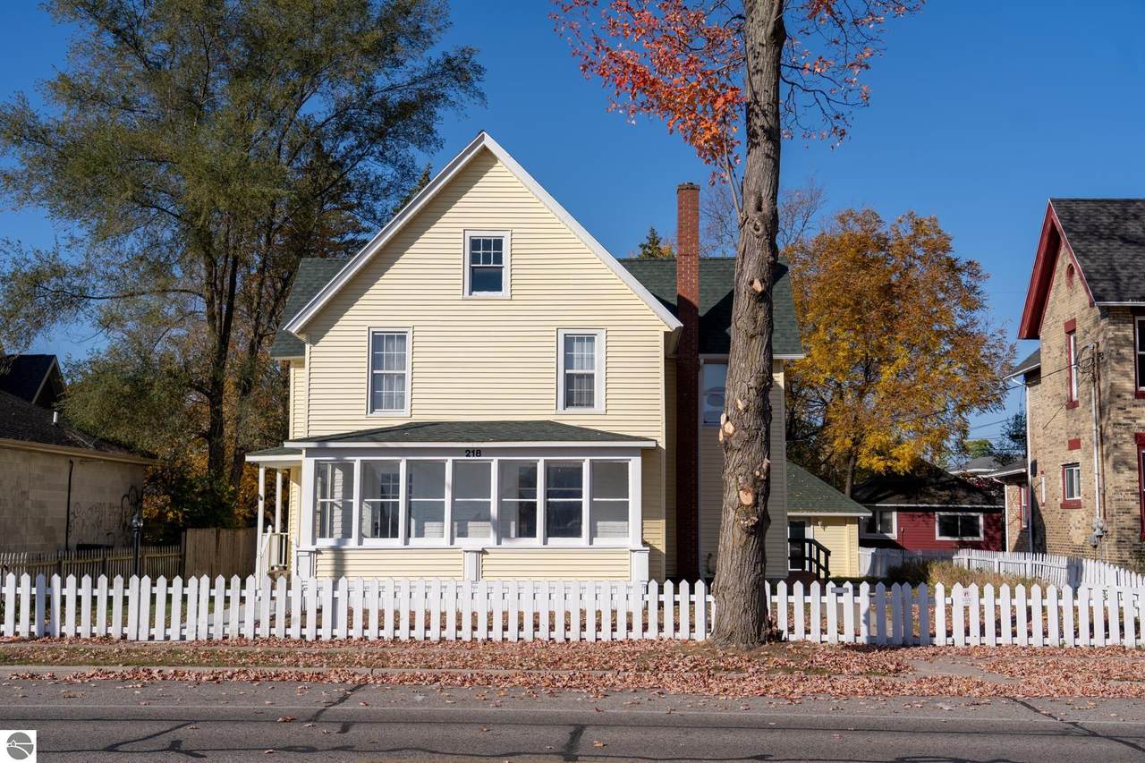 218 Washington Street - Photo 1
