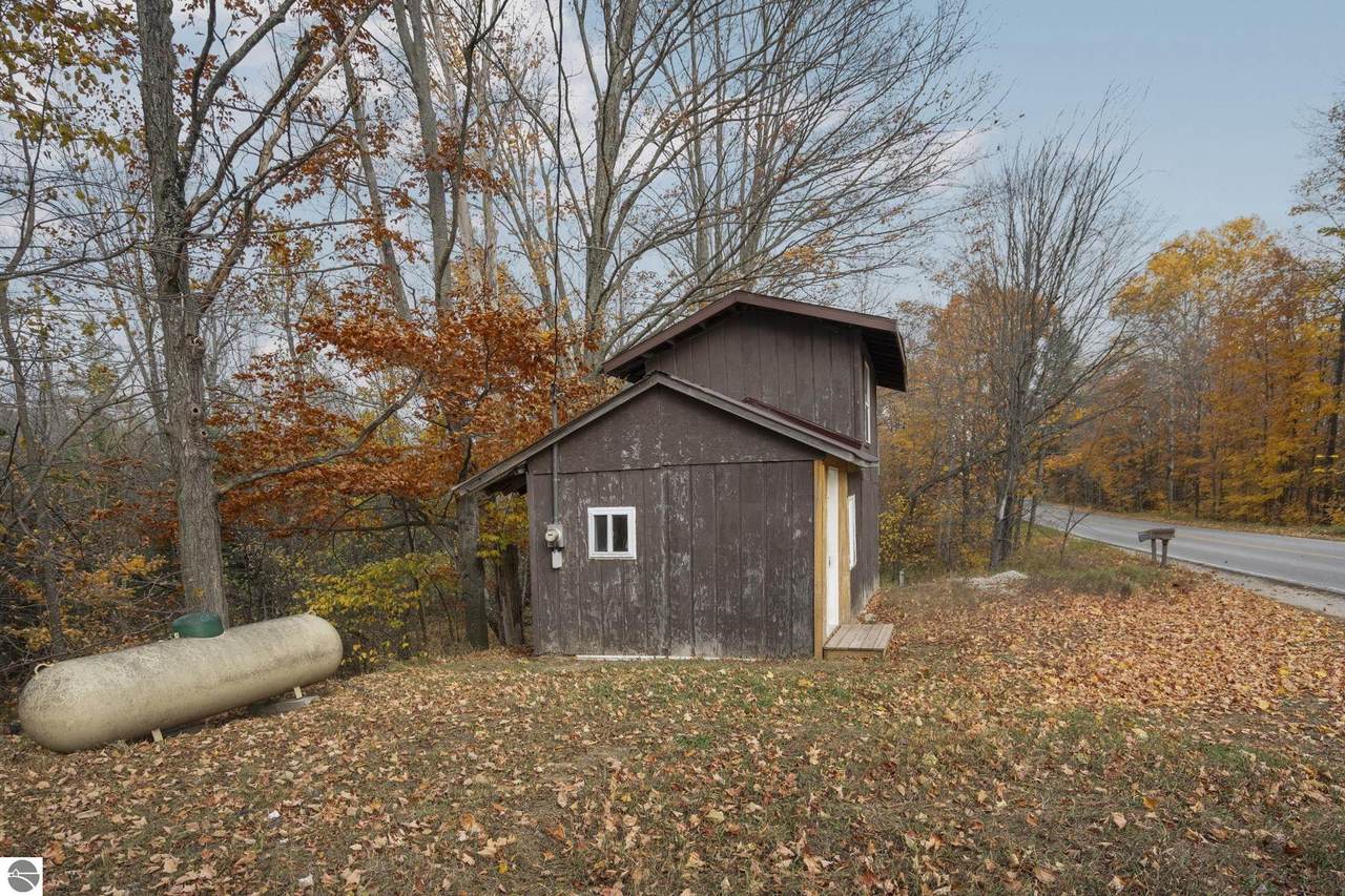 4255 Spencer Road - Photo 1