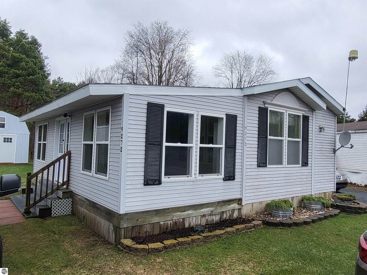 9272 Elsie Avenue - Photo 1