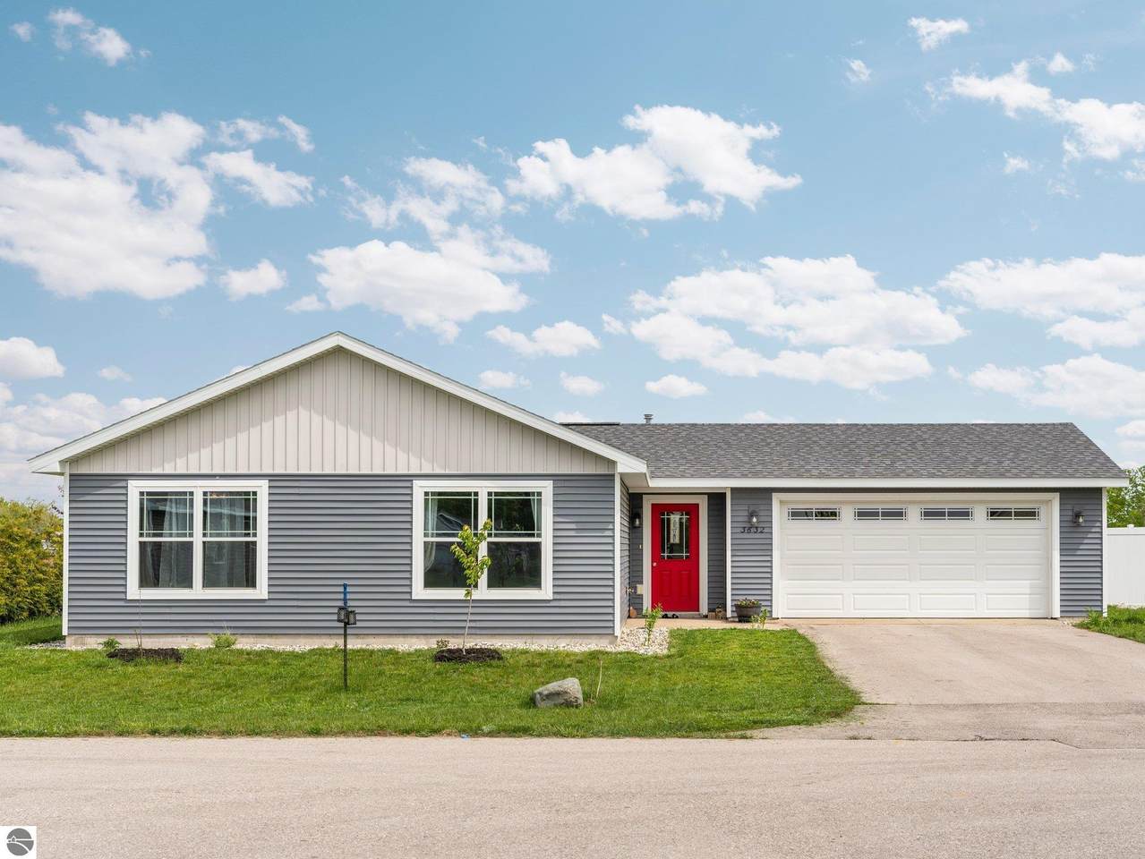 3632 Tanager Drive - Photo 1