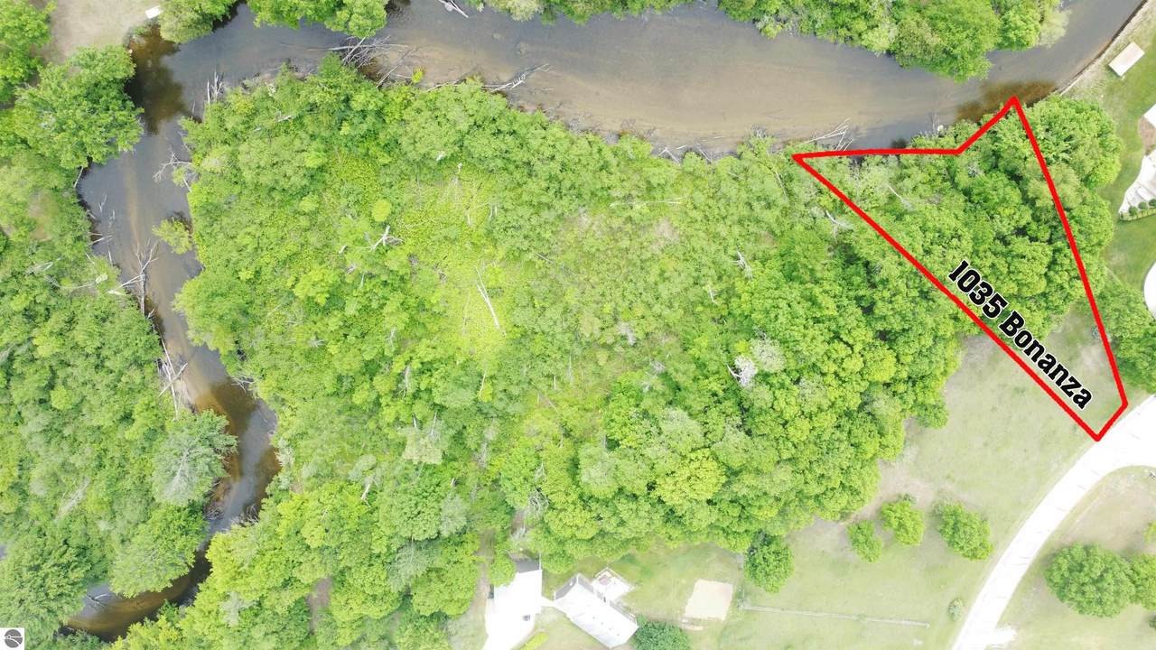 1035 Bonanza Lane - Photo 1