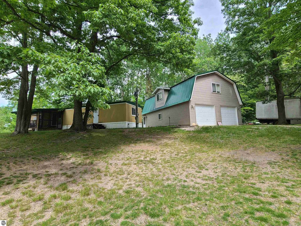 4020 Northwood Court - Photo 1