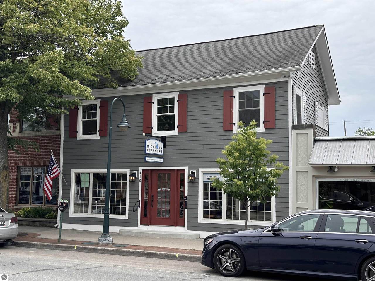 410 Union Street - Photo 1