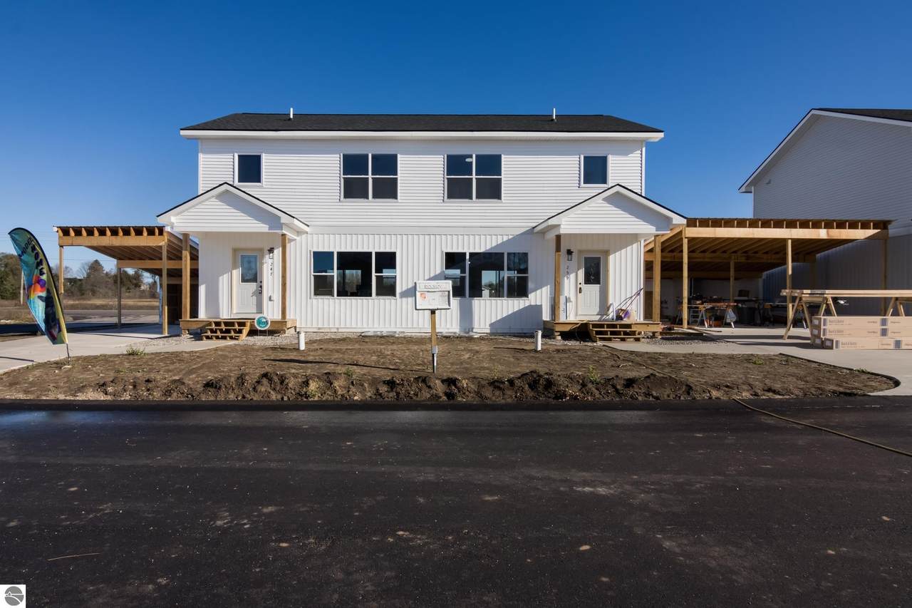 211 Thrive Boulevard - Photo 1
