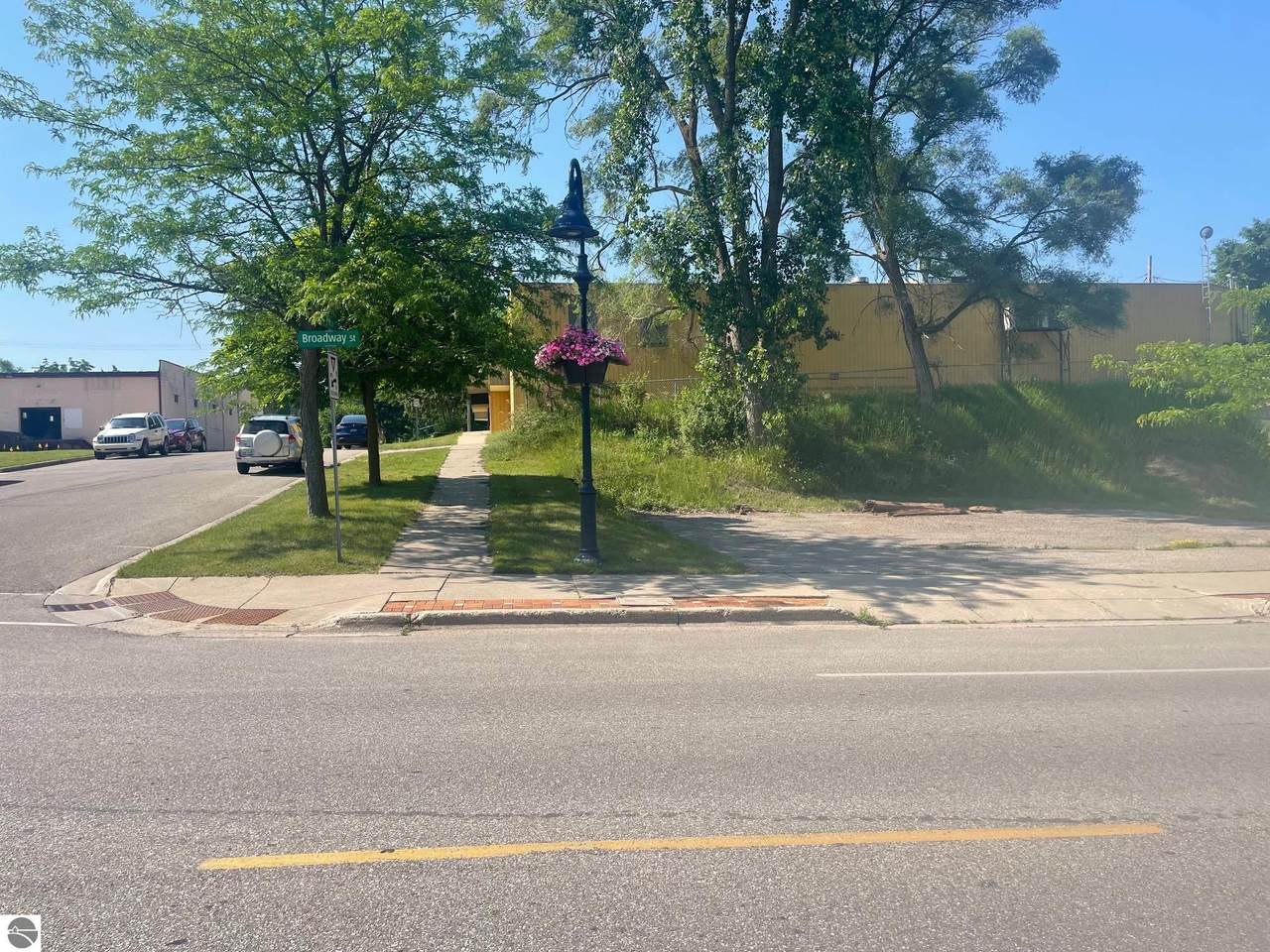 309 Broadway Street - Photo 1