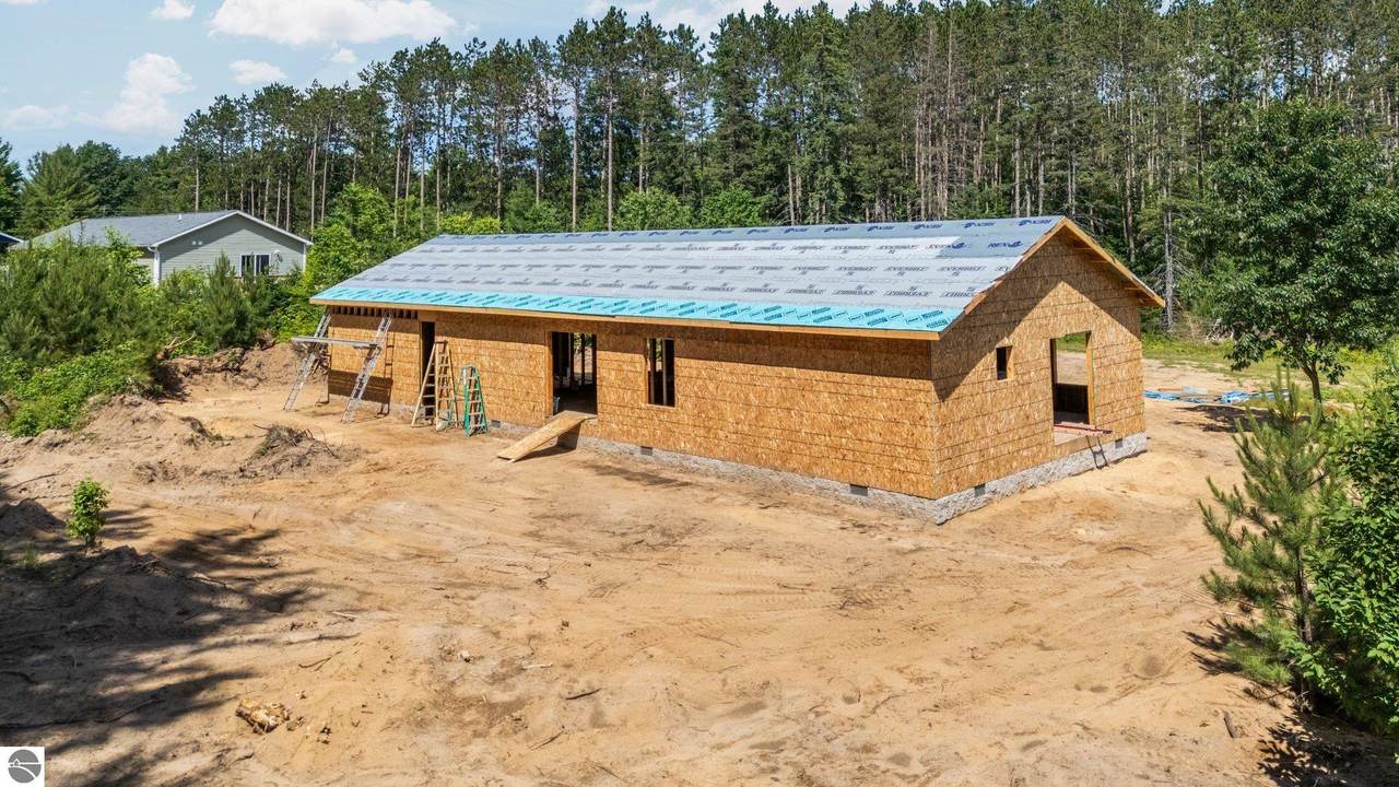 TBB 5086 Red Maple Drive - Photo 1