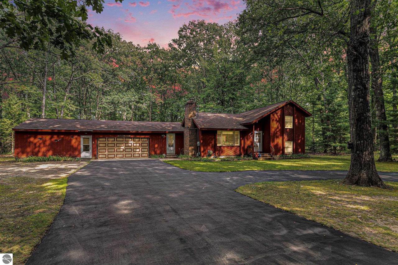 1781 Rogers - Photo 1