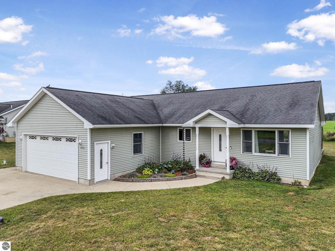 5232 North Country Drive - Photo 1