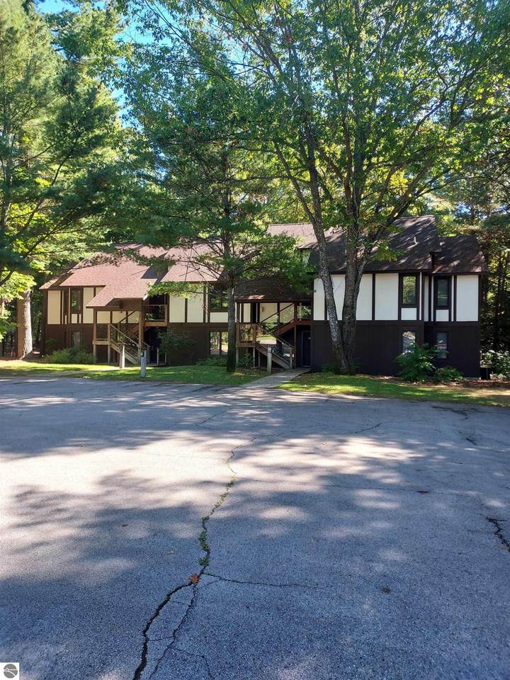 6493 Deer Path - Photo 1