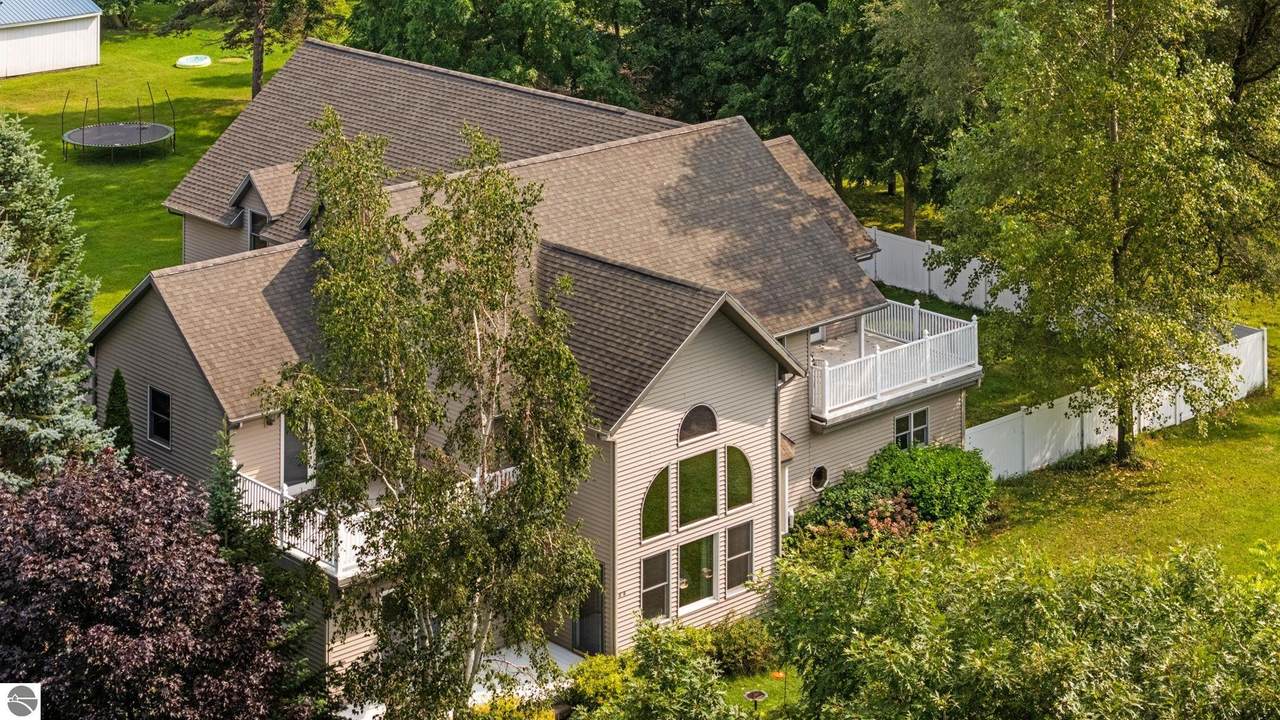 211 Bluff Avenue - Photo 1