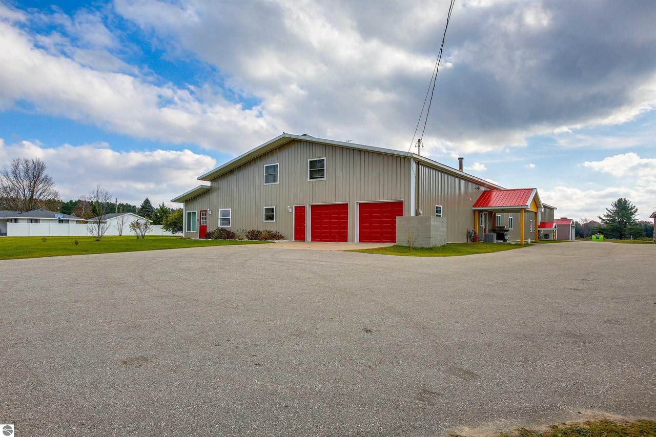 6576 34 Road - Photo 1