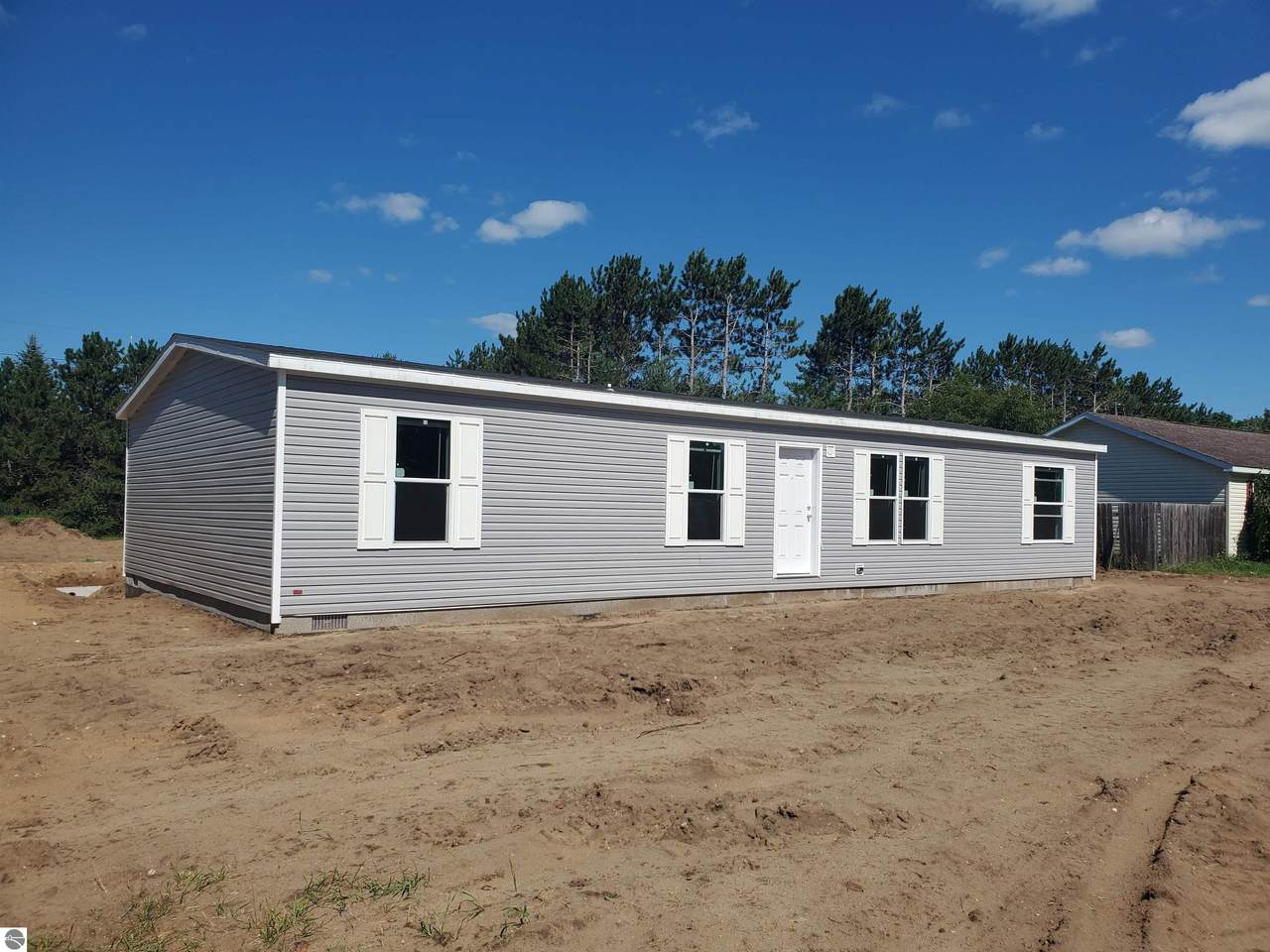 8916 Valley - Photo 1