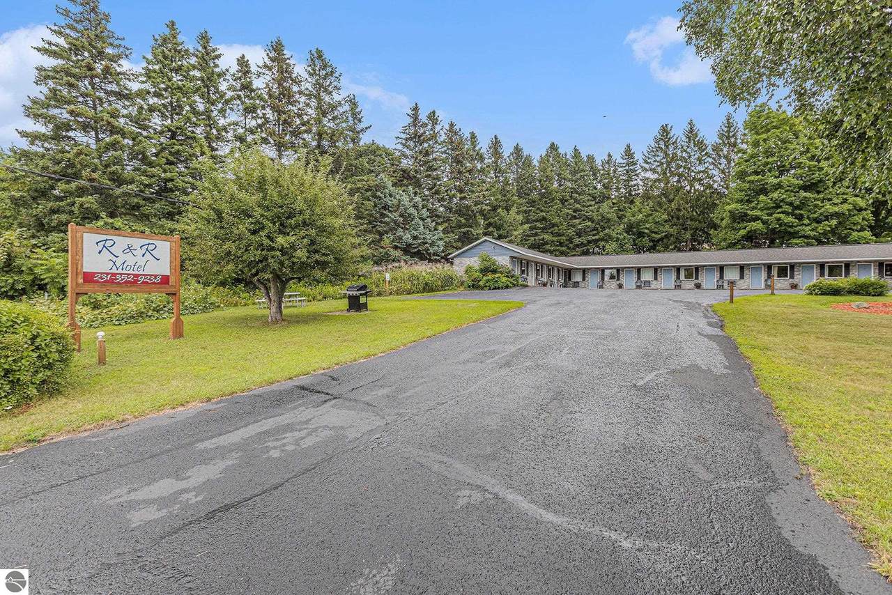 519 Lake Street - Photo 1