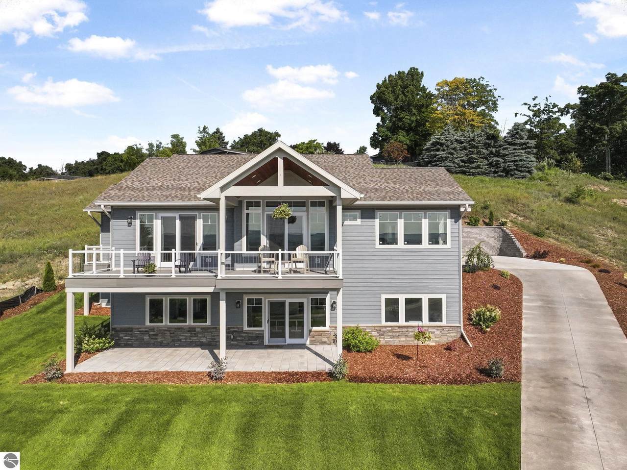 4239 Eagles View - Photo 1