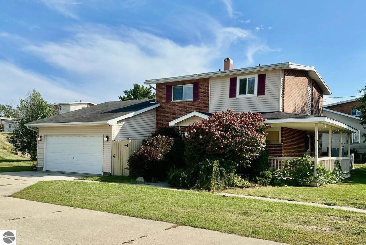 9907 Mississippi Street - Photo 1