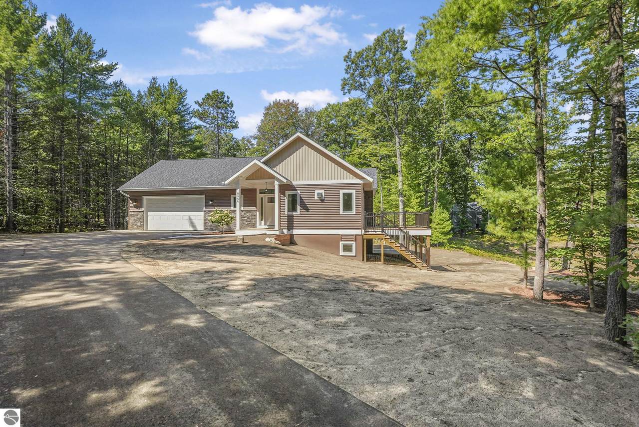 2266 Arbutus Ridge Drive - Photo 1