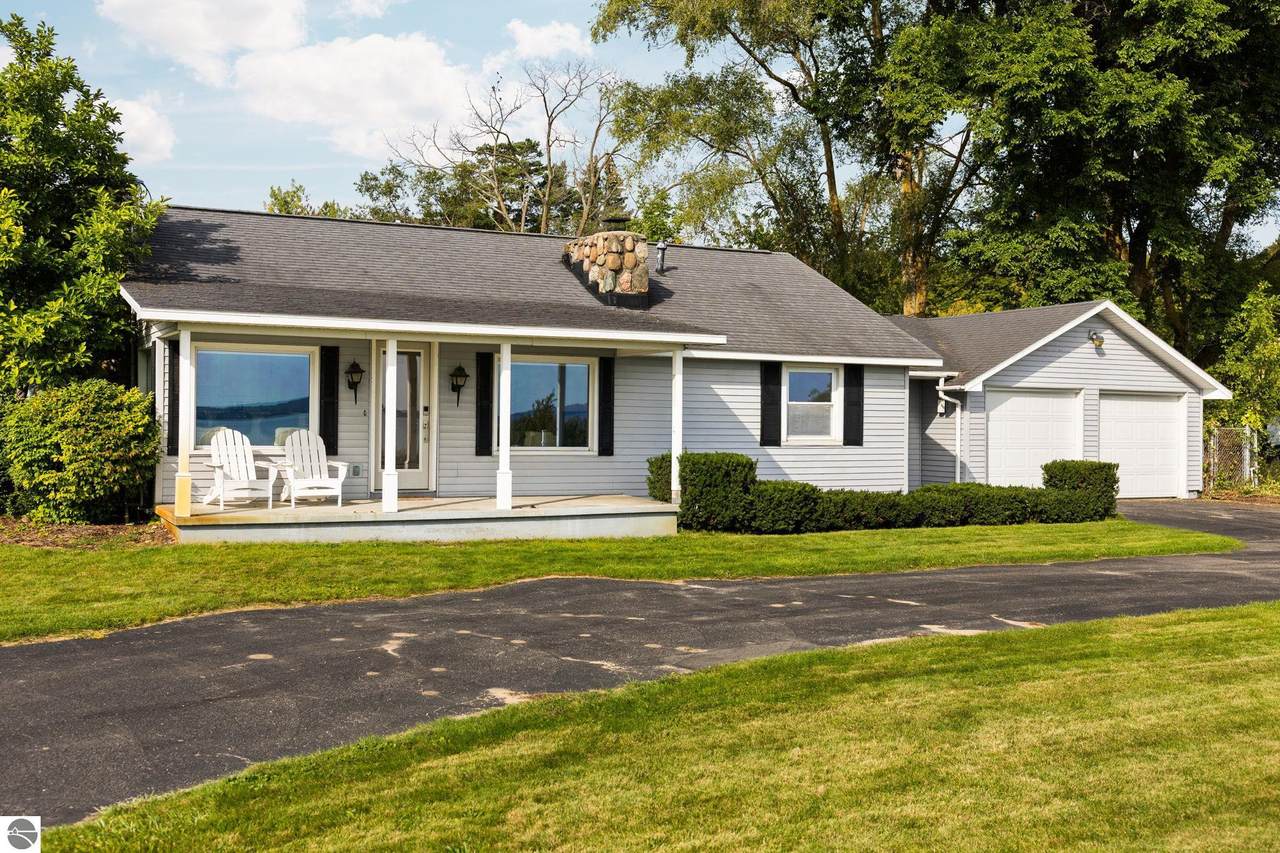 12086 West Bay Shore Drive - Photo 1