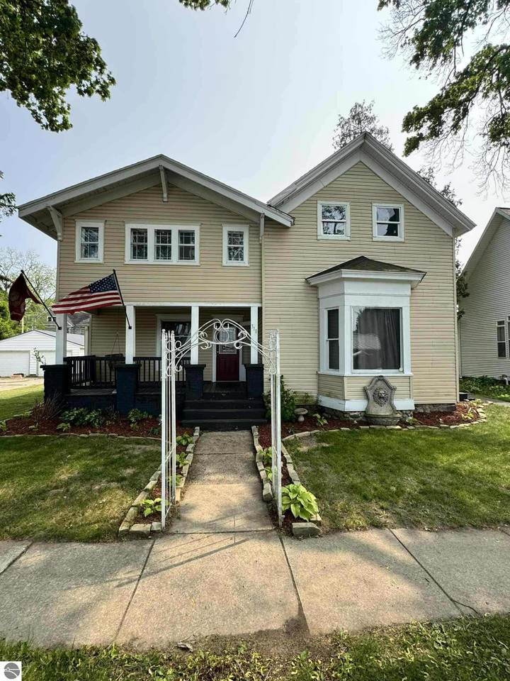 310 Gilson Street - Photo 1