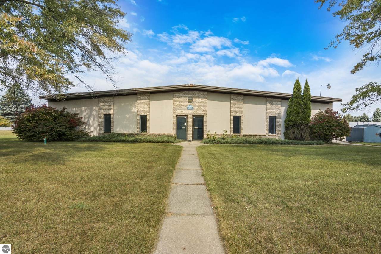 926 Frisbee Drive - Photo 1