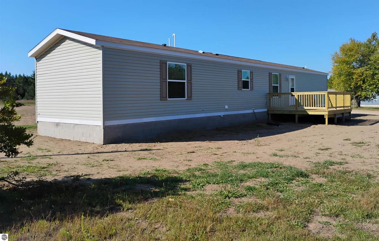 6235 Gonyer Road - Photo 1