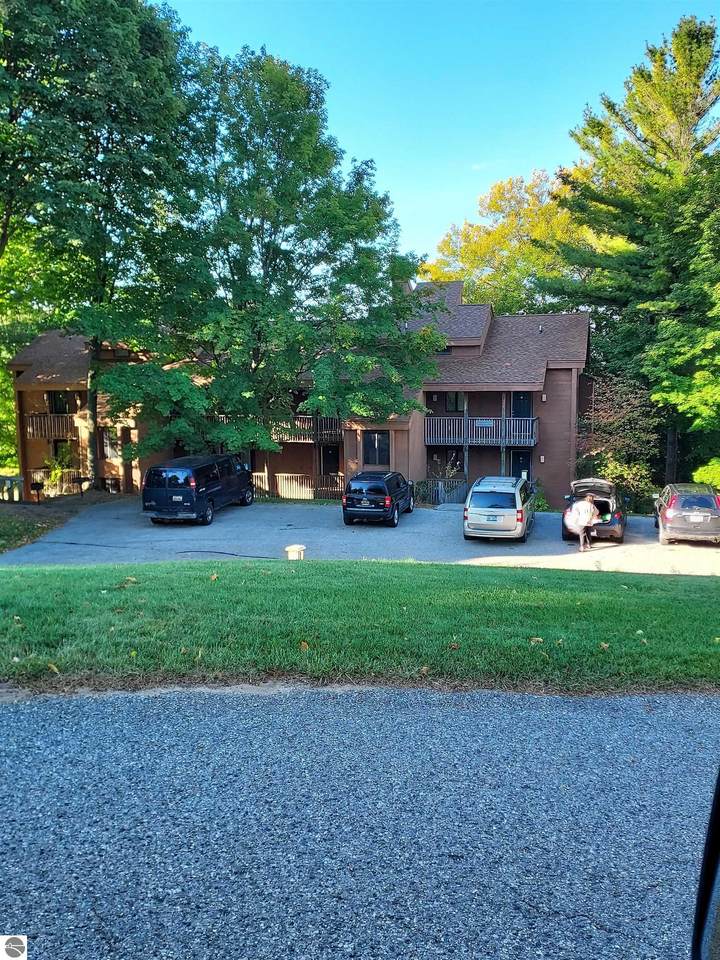 4643 Crossover Drive - Photo 1