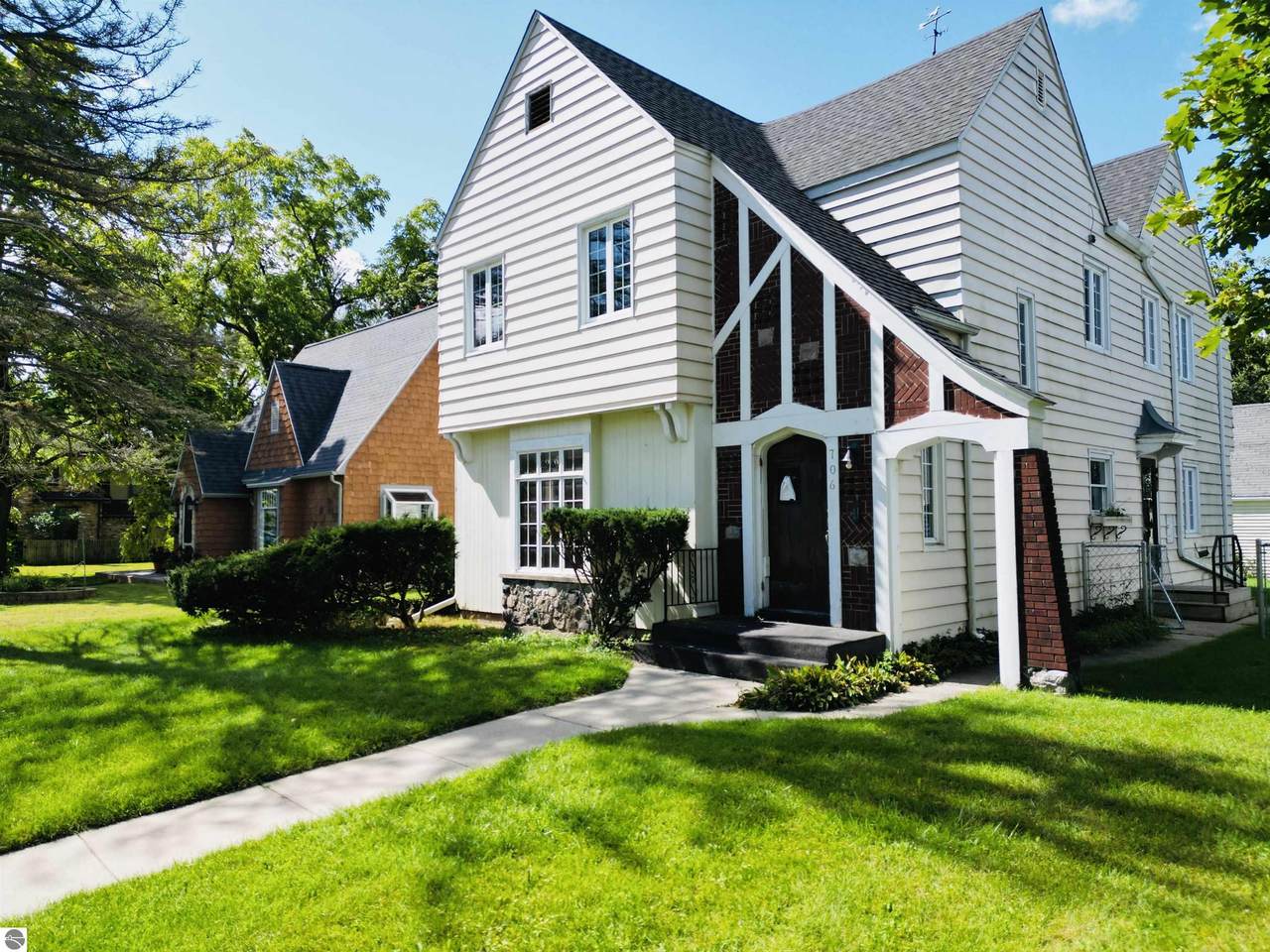 706 Arnold Street - Photo 1