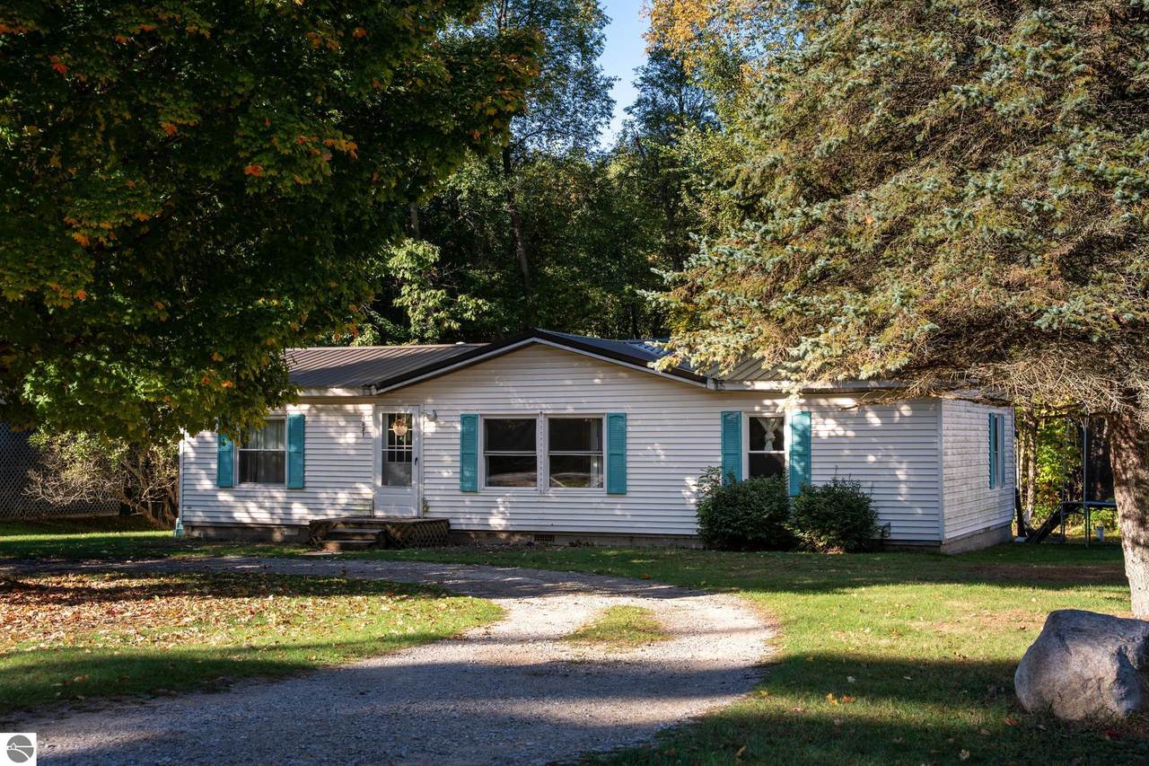 1021 Cortez Drive - Photo 1