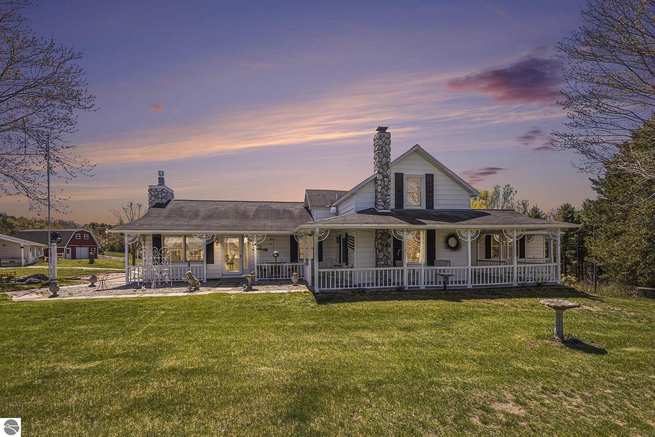 3121 Grace Road - Photo 1