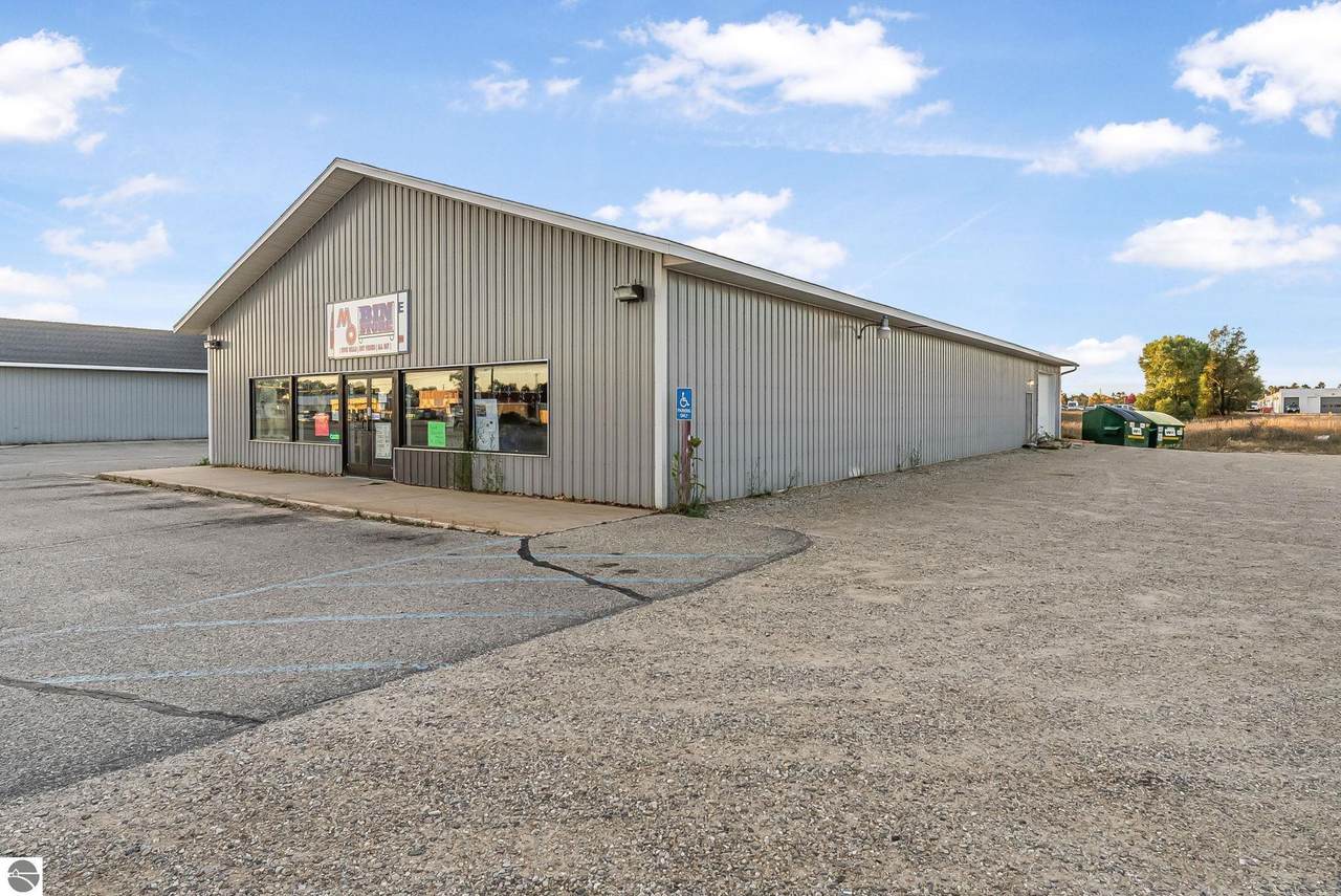 252 Bell Avenue - Photo 1