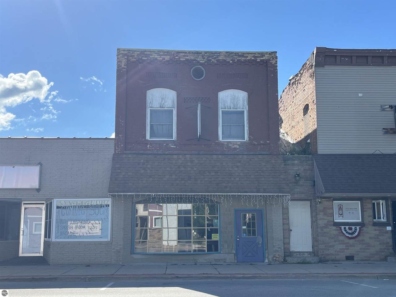 2433 Main Street - Photo 1