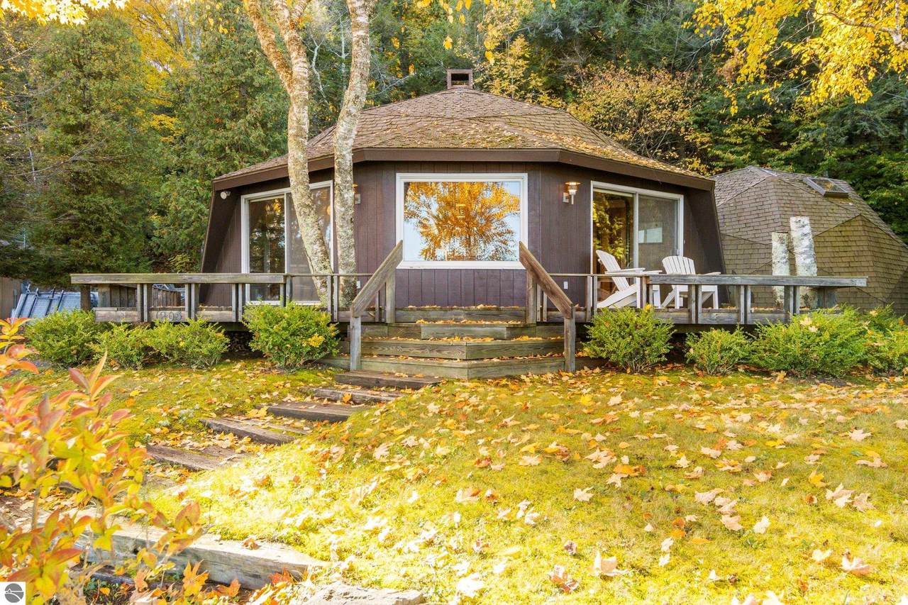 1205 South Shore Drive - Photo 1