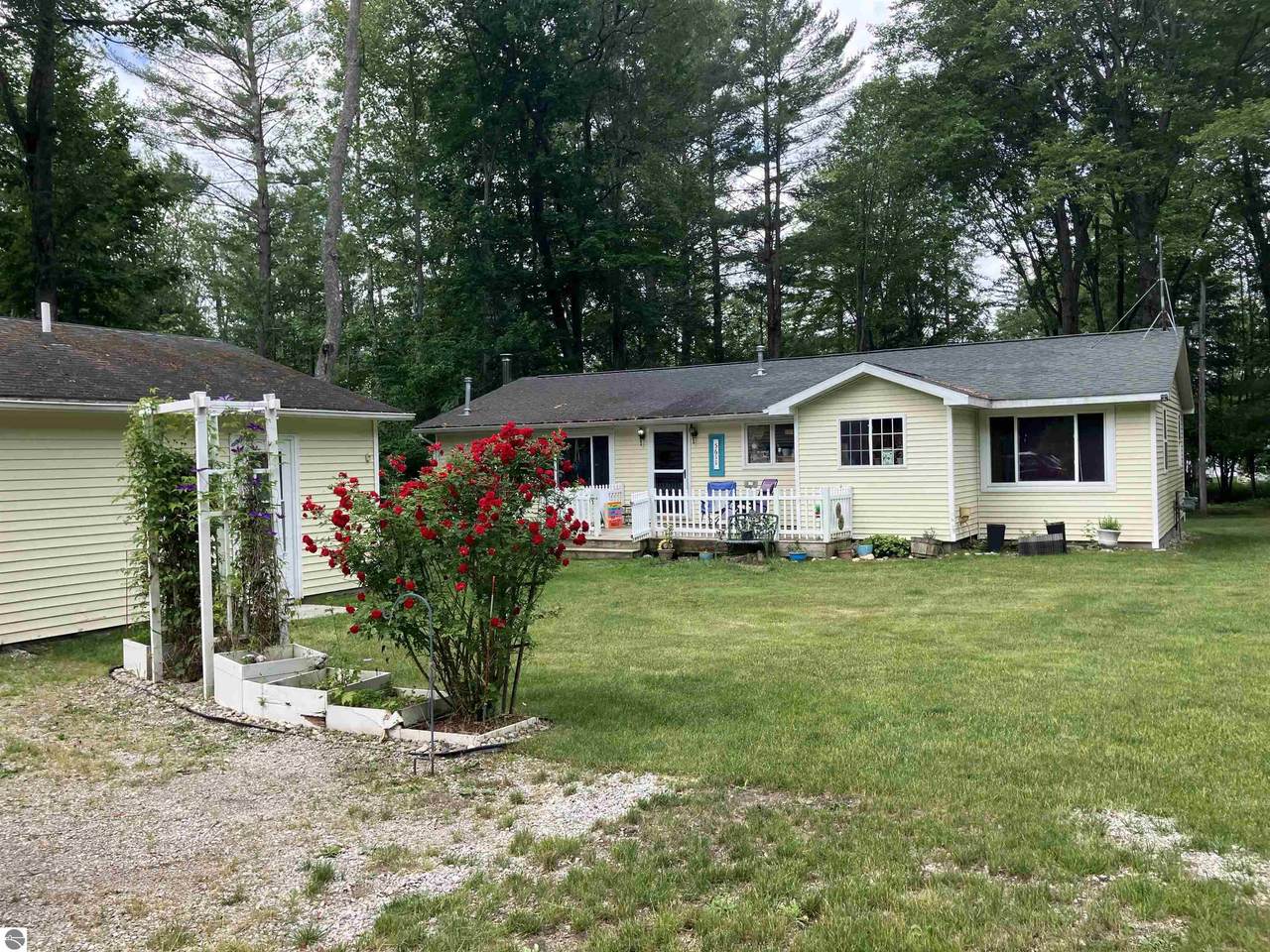 5611 East Shore Drive - Photo 1