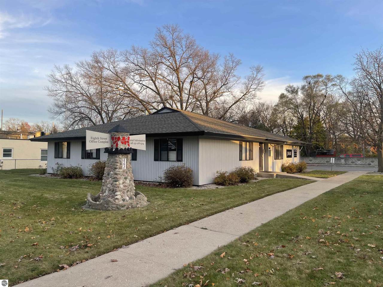 862 Eighth Street - Photo 1