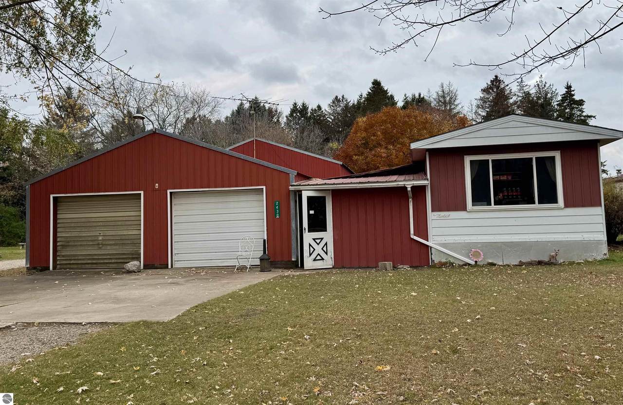 2430 Ruby Street - Photo 1