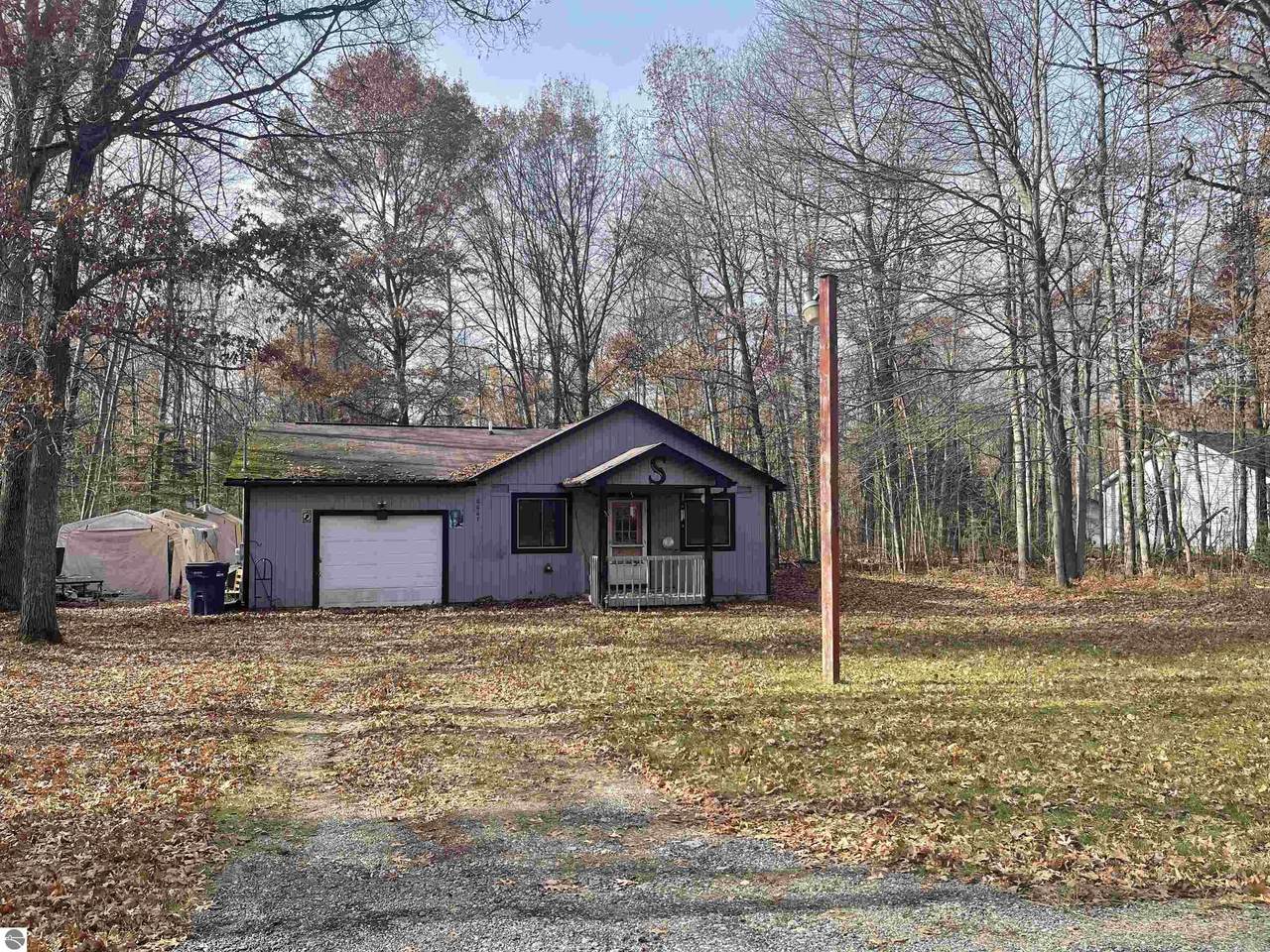 6667 Shadowbrook Drive - Photo 1