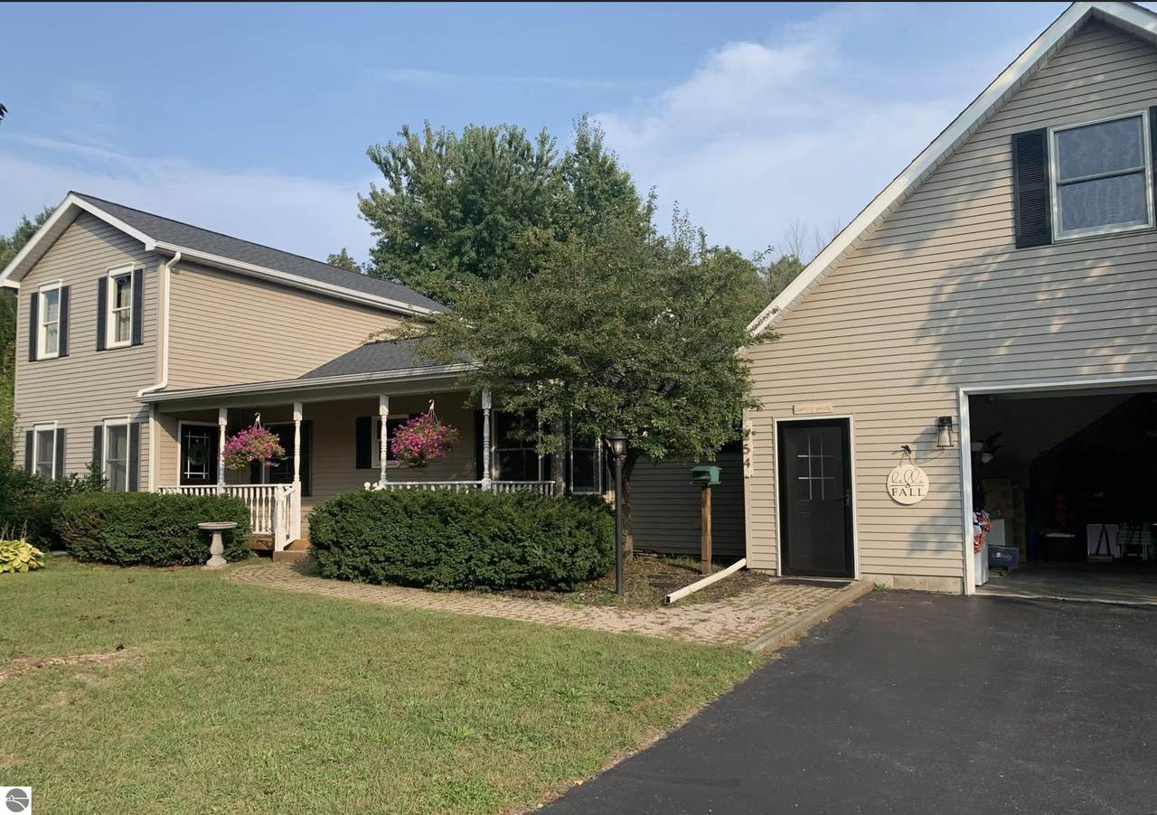 254 Us-31 N - Photo 1