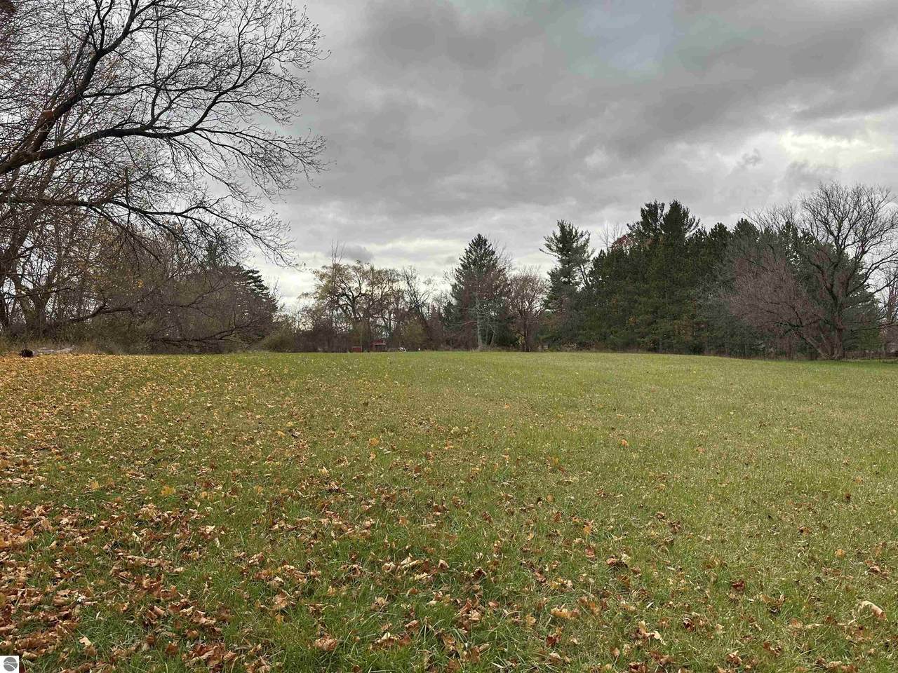 405 Orchard - Photo 1