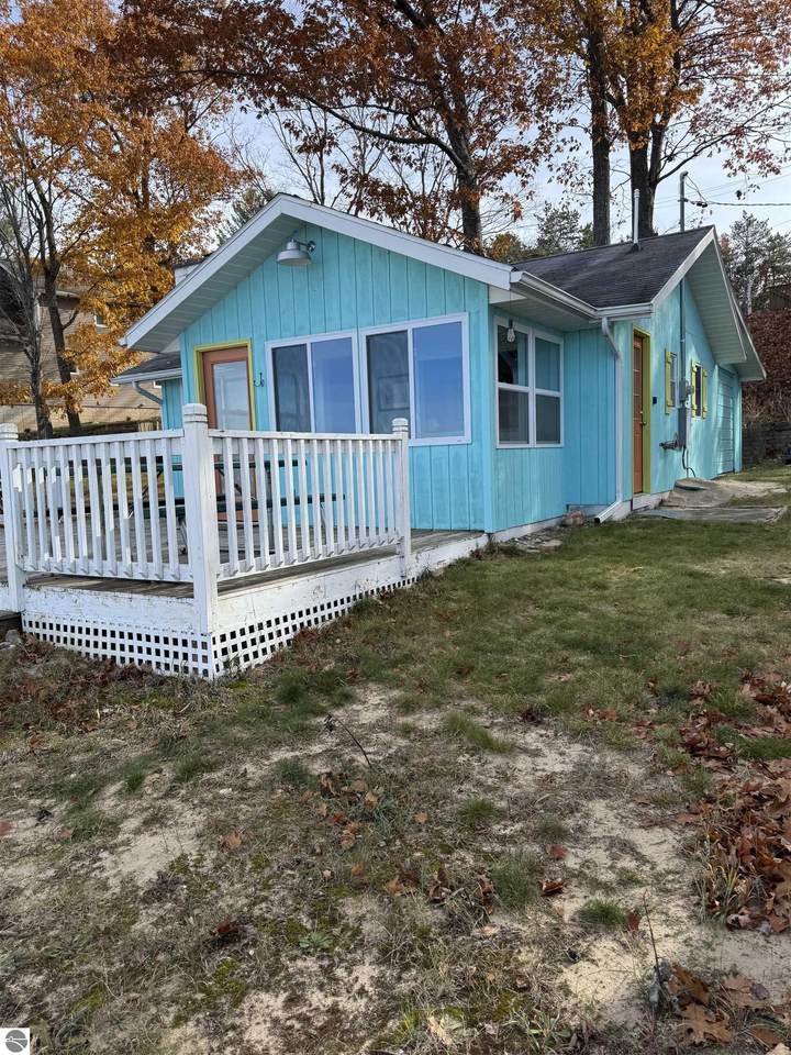 1779 Green Road - Photo 1