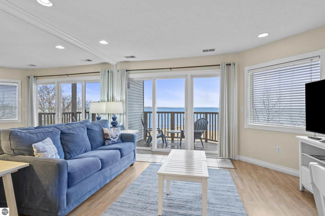 1995 Us-31 N - Photo 1