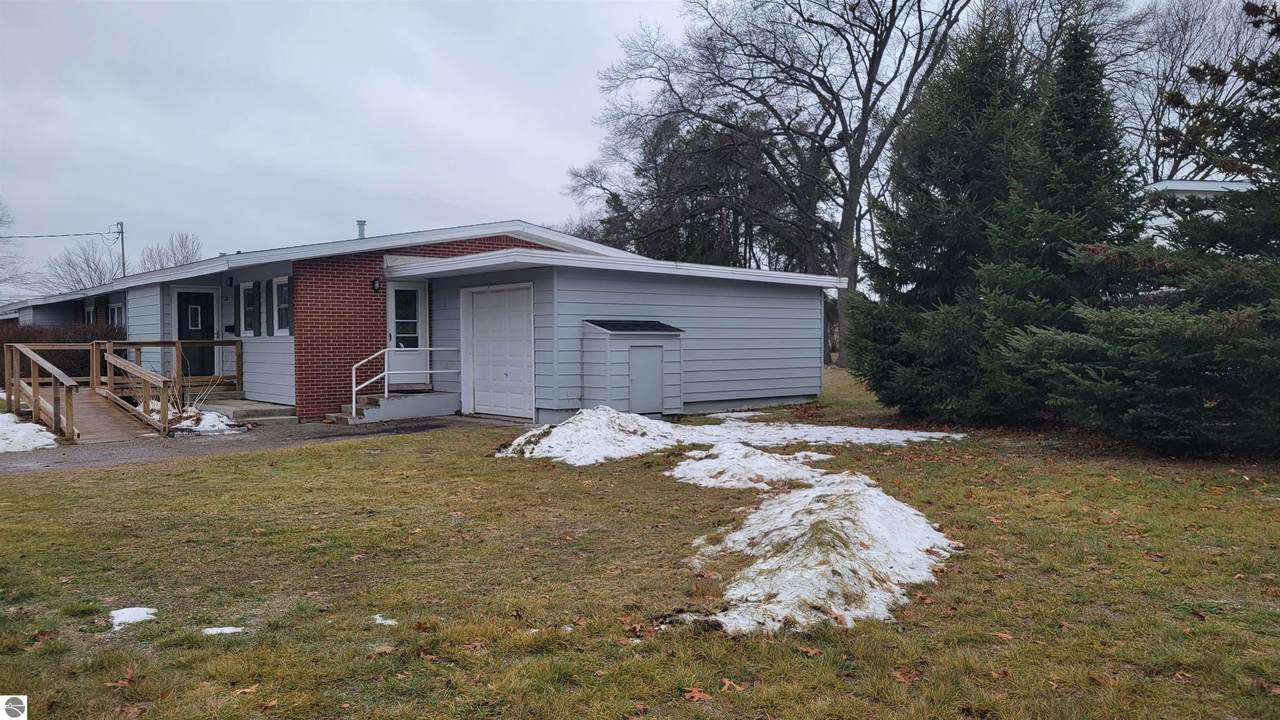 8005B Alaska Street - Photo 1