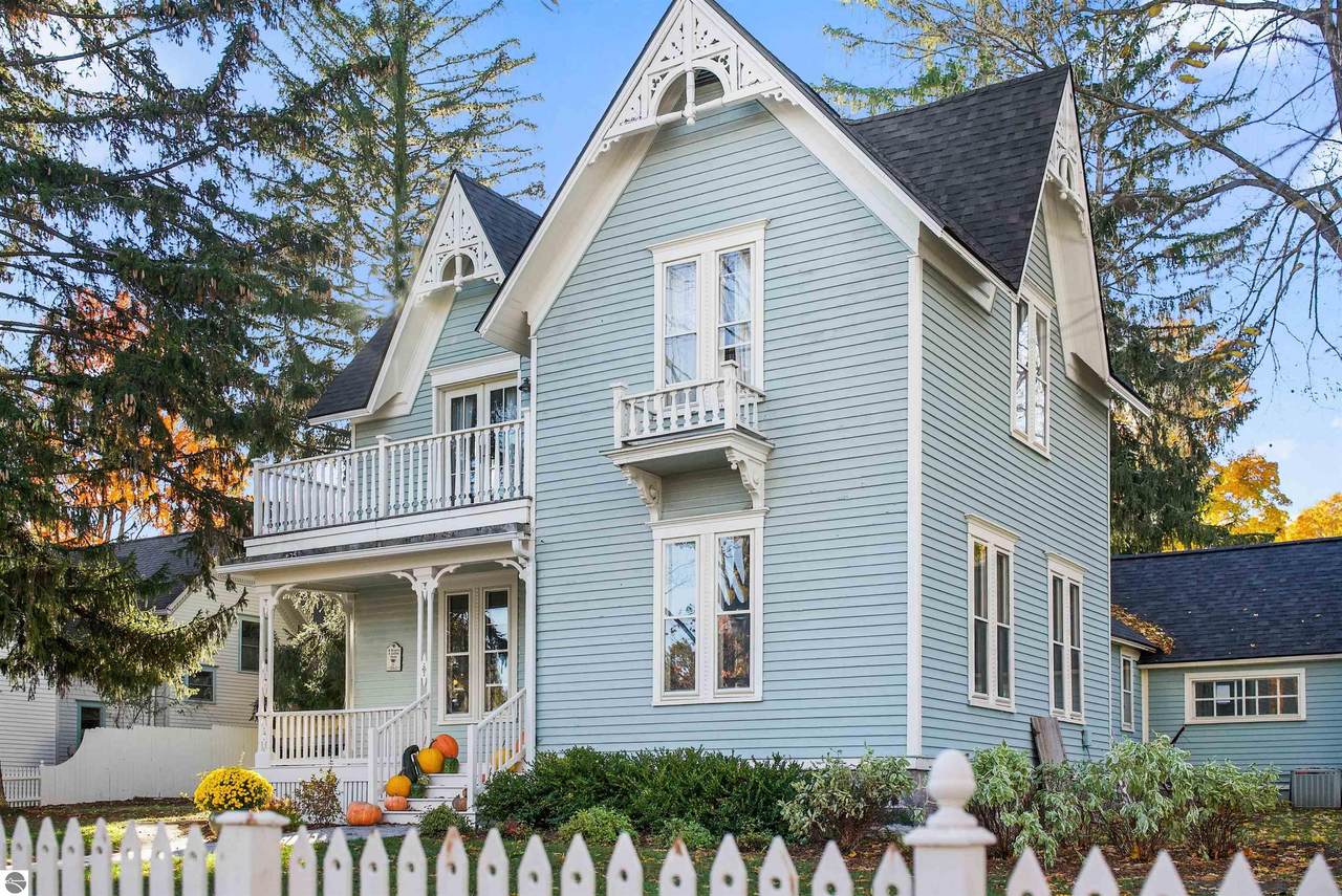 215 Madison - Photo 1