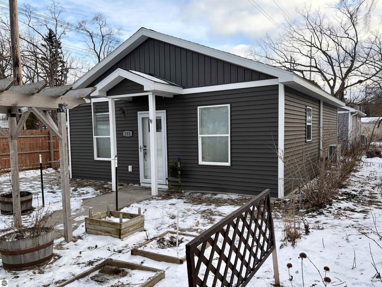 152 Fourteenth Street - Photo 1