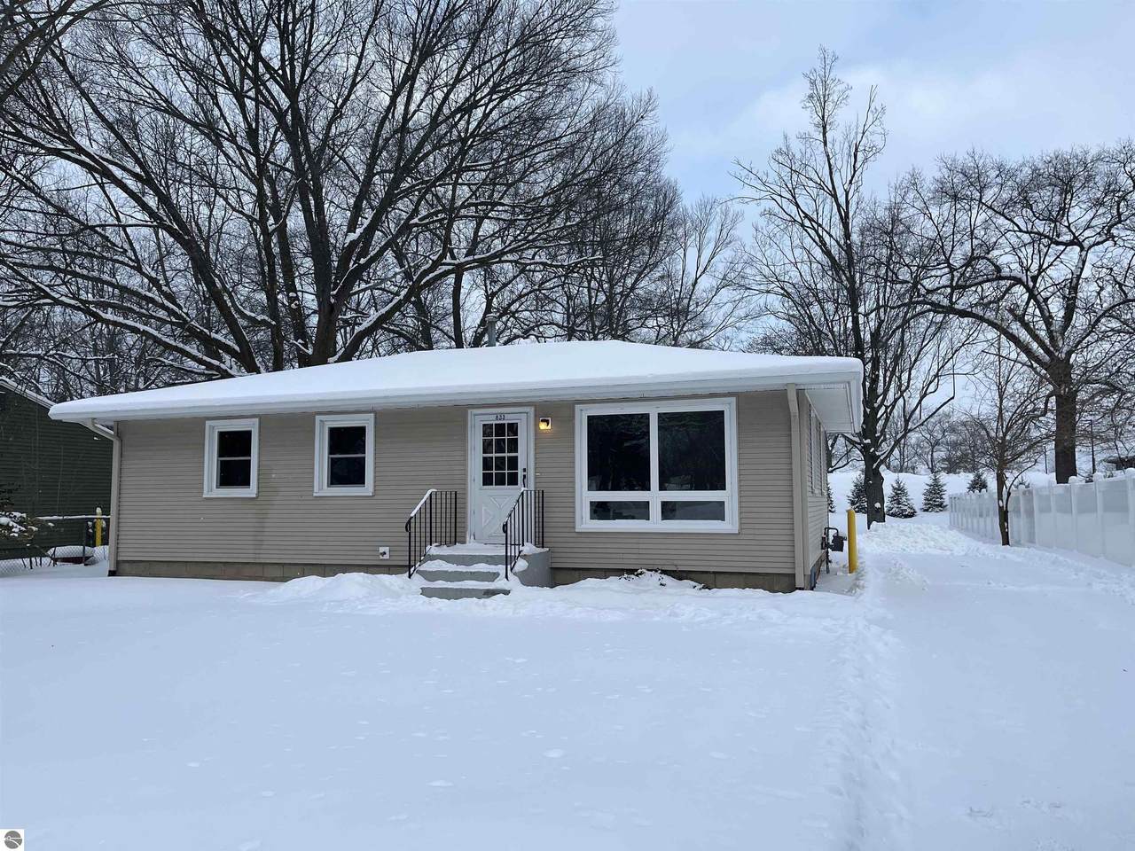 833 Fern Street - Photo 1