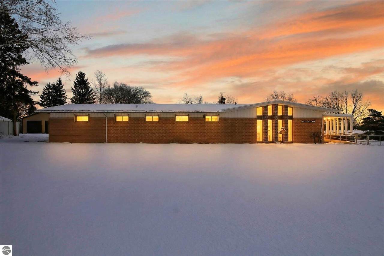 820 Pine River Street - Photo 1