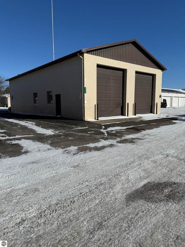 1315 Mission Road - Photo 1