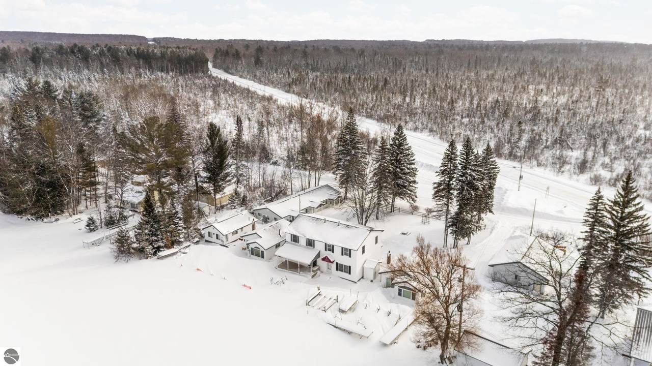 4029 Shore Drive Ne - Photo 1