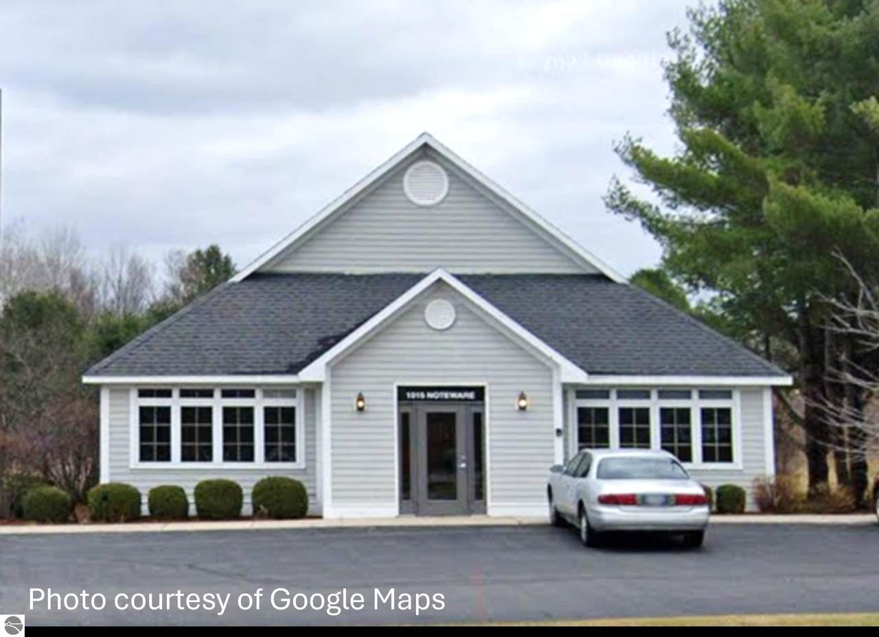 1015 Noteware Drive - Photo 1