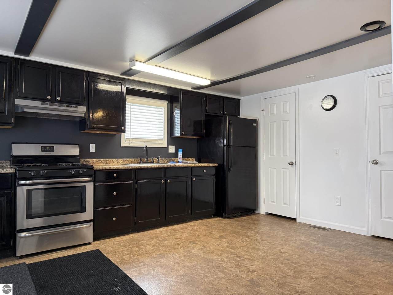 1583 State Street - Photo 1