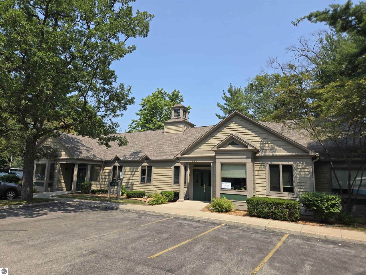 920 Garfield Avenue - Photo 1